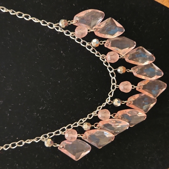 Fashion Necklace, light pink stones, with silver chain and lobster claw clasp. - Picture 6 of 6